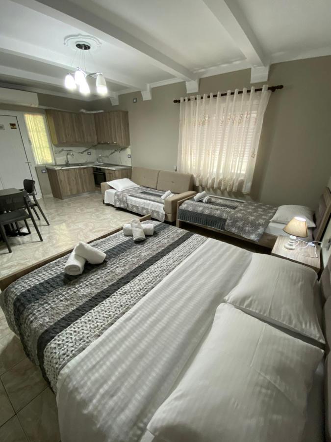 Vila Ajdinaj بيرات المظهر الخارجي الصورة