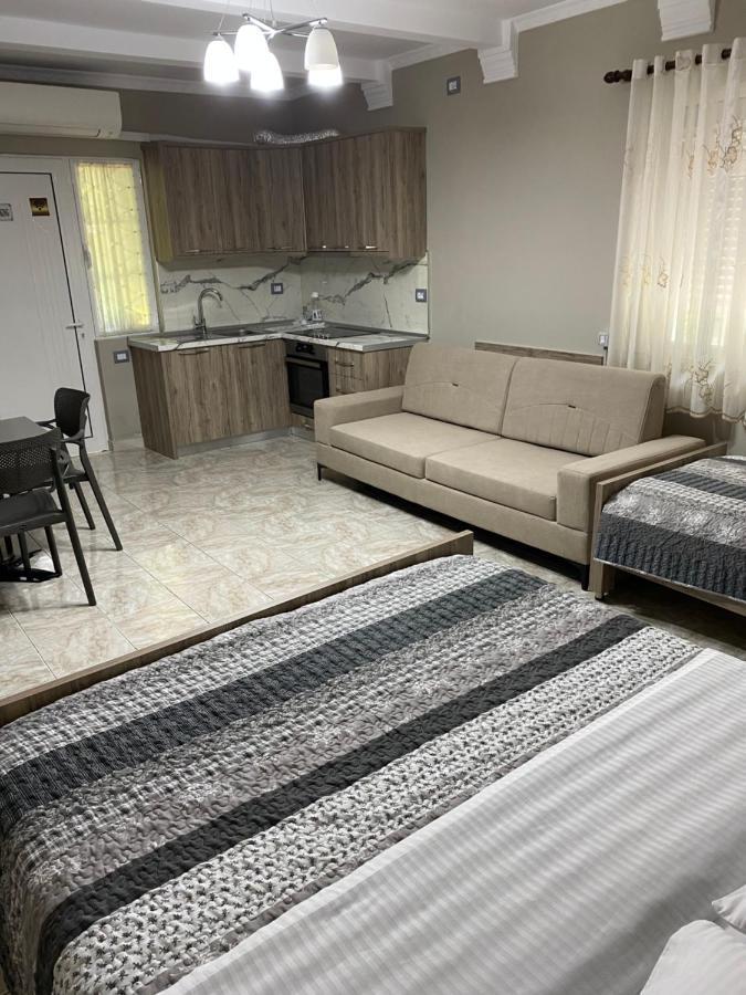Vila Ajdinaj بيرات المظهر الخارجي الصورة
